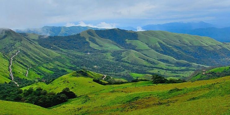 The best time to visit Chikmagalur is from September to March, when the climate is pleasing and perfect for sightseeing and outdoor activities. The monsoon season, from June to August, brings heavy rainfall, making it challenging to explore the region. However, the post-monsoon period offers lush green landscapes and a rejuvenated environment. The winter months are viral from November to February for their excellent and comfortable weather. This is the perfect time for trekking, wildlife safaris, and exploring the coffee plantations. The pleasant climate during these months ensures a relaxed and enjoyable stay.