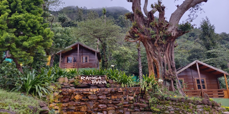 Lodge at Pangi Village, a serene retreat near Manjarabad Fort, surrounded by lush greenery and rich Karnataka heritage.